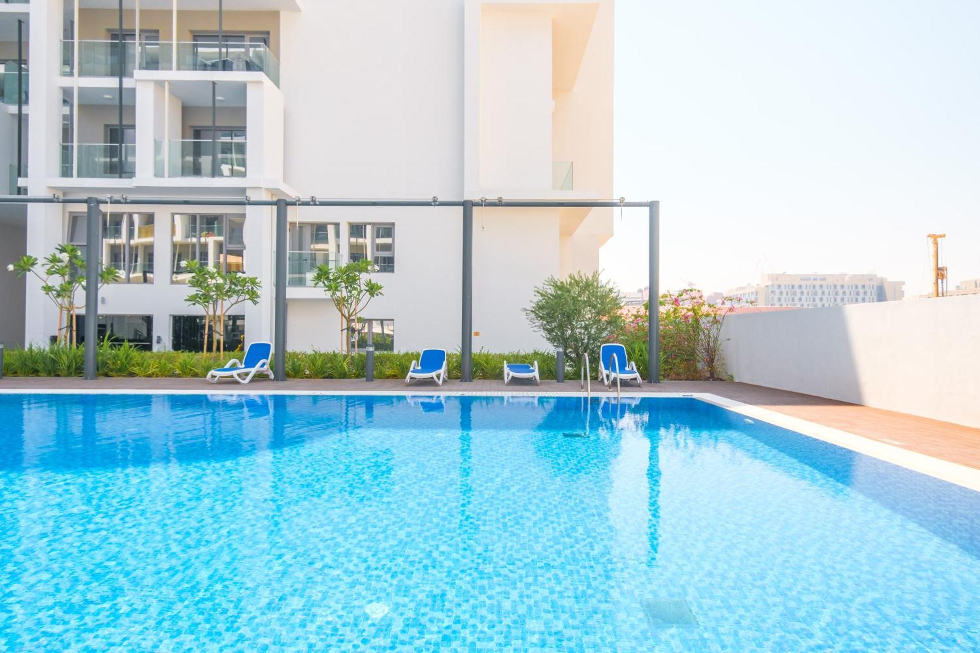 Poolside Charm Apartamento Abu Dhabi Exterior foto