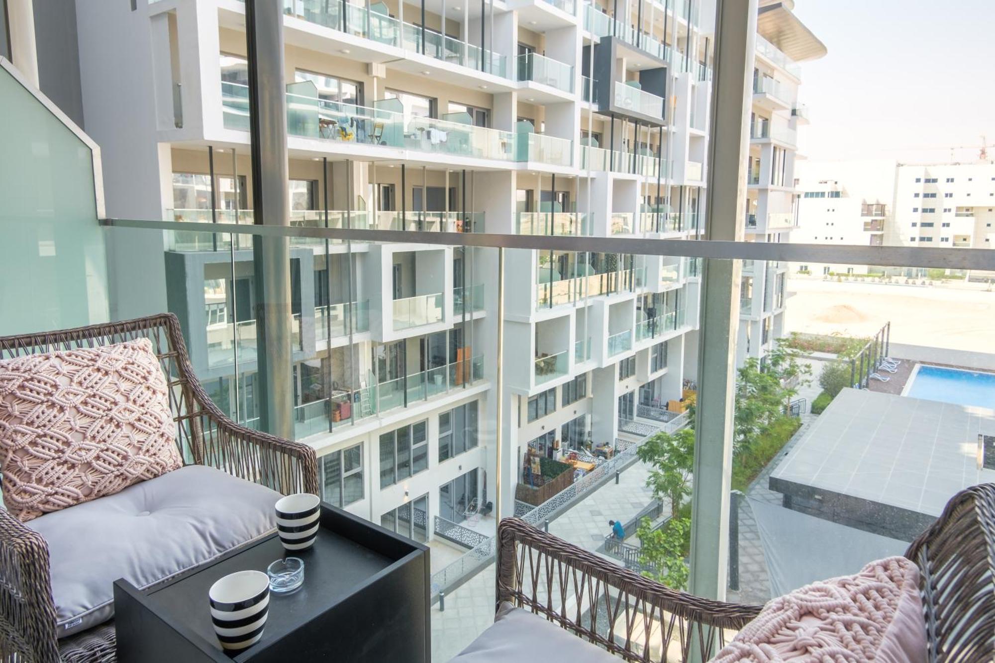 Poolside Charm Apartamento Abu Dhabi Exterior foto